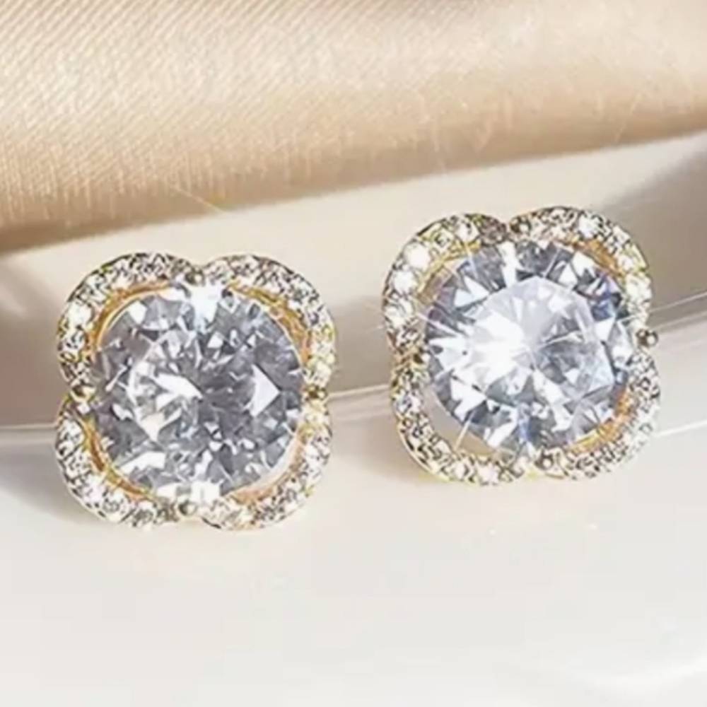 🤍Rhinestone-Lined Clover (Alloy), Stud Earrings with 925 Sterling Silver Post - Picture 1 of 1